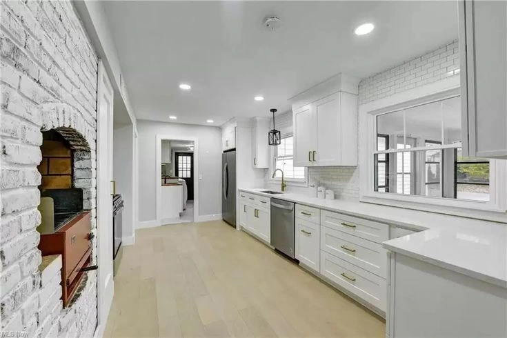 Completed kitchen remodel for a Parma Heights Ohio homeowner