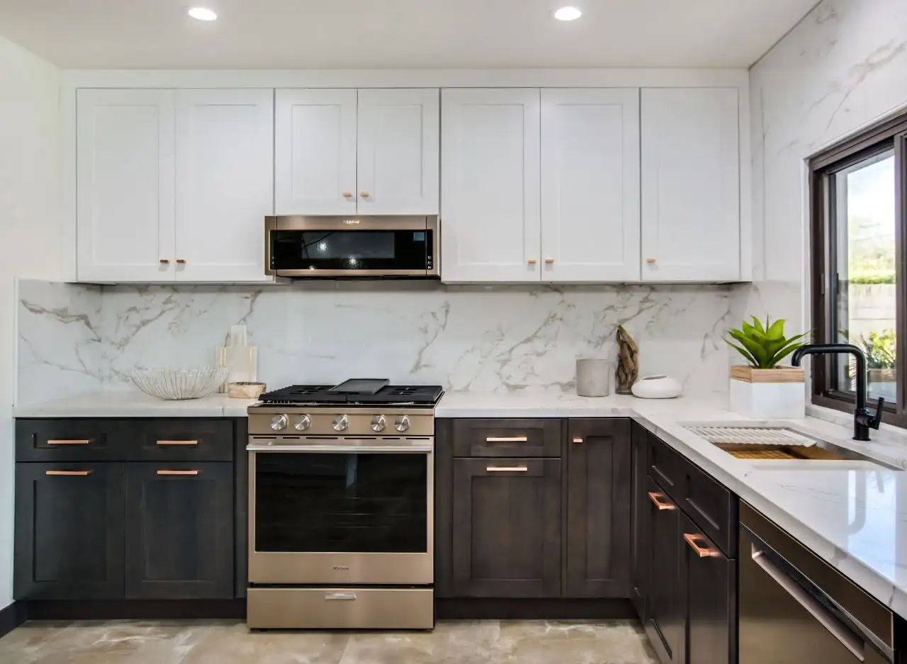 Two tone kitchen cabinets in a Lakewood Ohio kitchen remodel